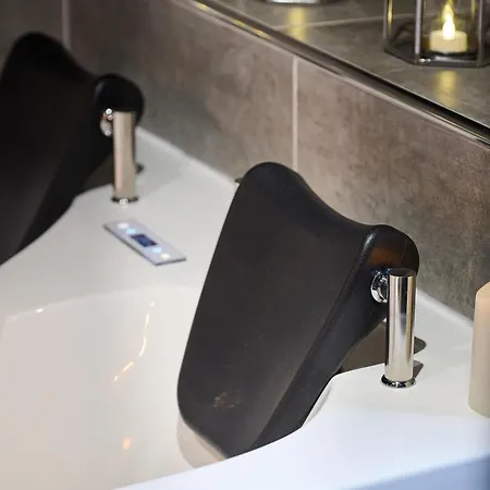 L'escapade Balnéo, Proche Gare, Centre Ville, Circuit Des 24h Le Mans